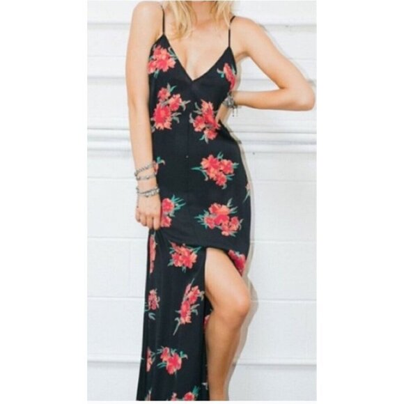 Flynn Skye Dresses & Skirts - New Flynn Skye Black Floral Kennedy Maxi Dress Women XS Spaghetti Strap Slit